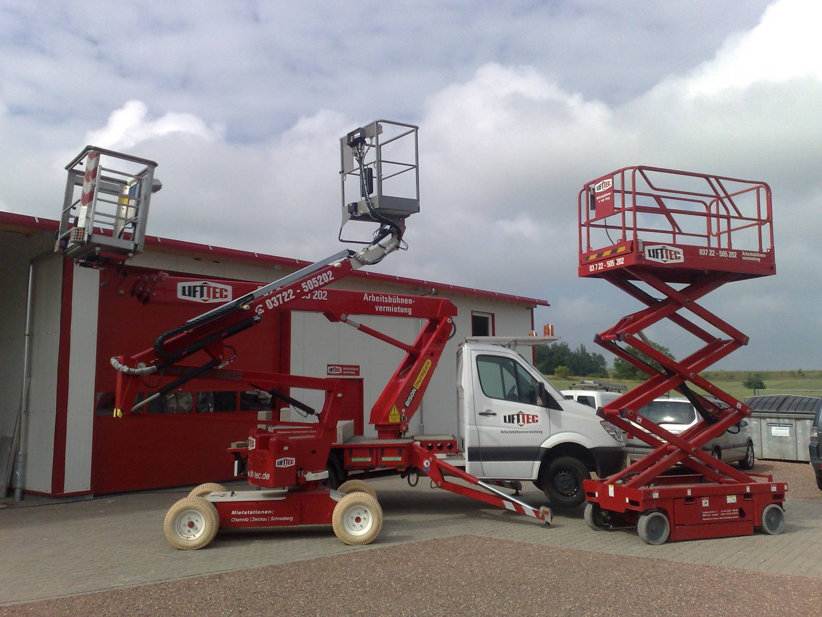 Hebebühnen » Hebebühne mieten LIFTTEC